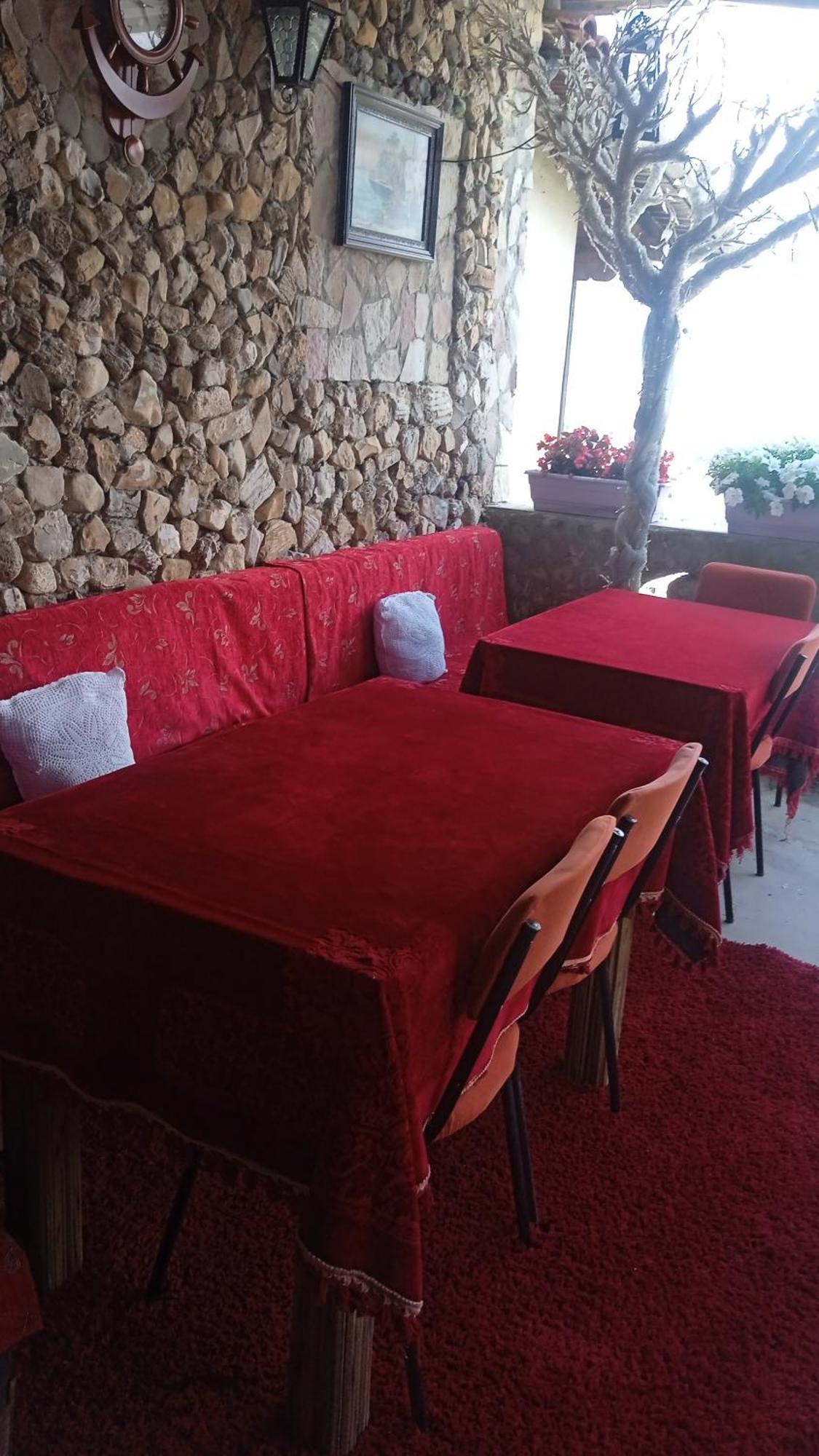 Karafil Guesthouse Gjirokaster Exterior photo